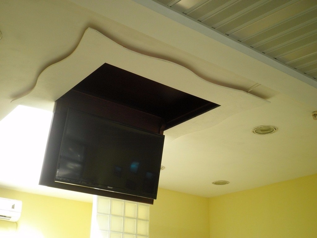 lyuk-pod-tv.2_f